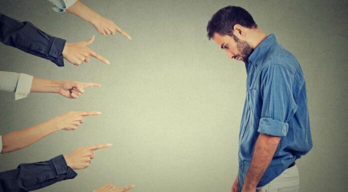 Cual-debe-ser-mi-actitud-frente-a-la-injusticia-1024x566